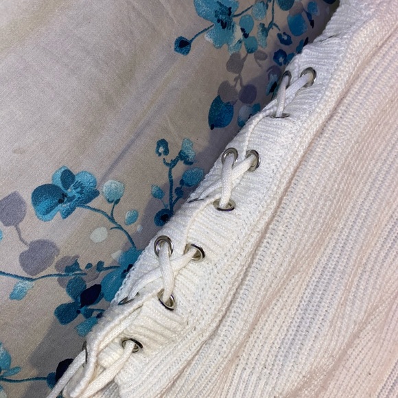 Causal Cable Knit Sweater - Picture 2 of 4